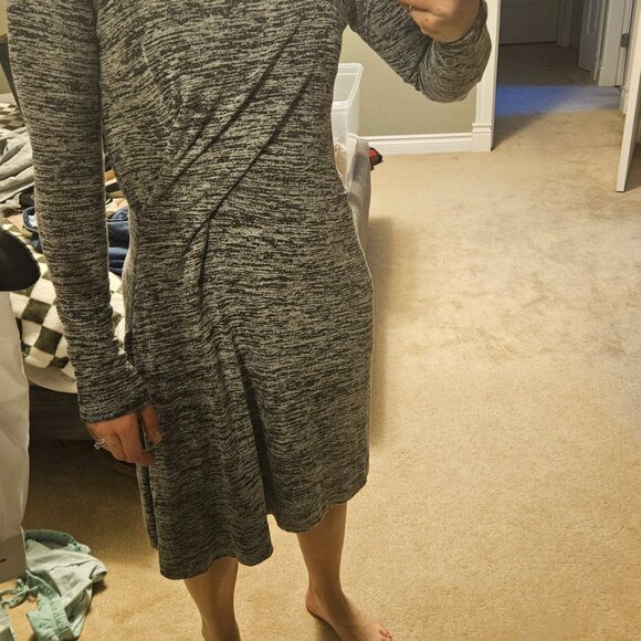 Gather detail dress - Picture 5 of 6